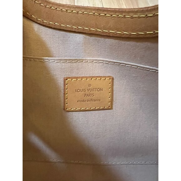 π  AUTHENTIC LOUIS VUITTON ROXBURY DRIVE YELLOW VERNIS HANDBAG - Picture 10 of 16